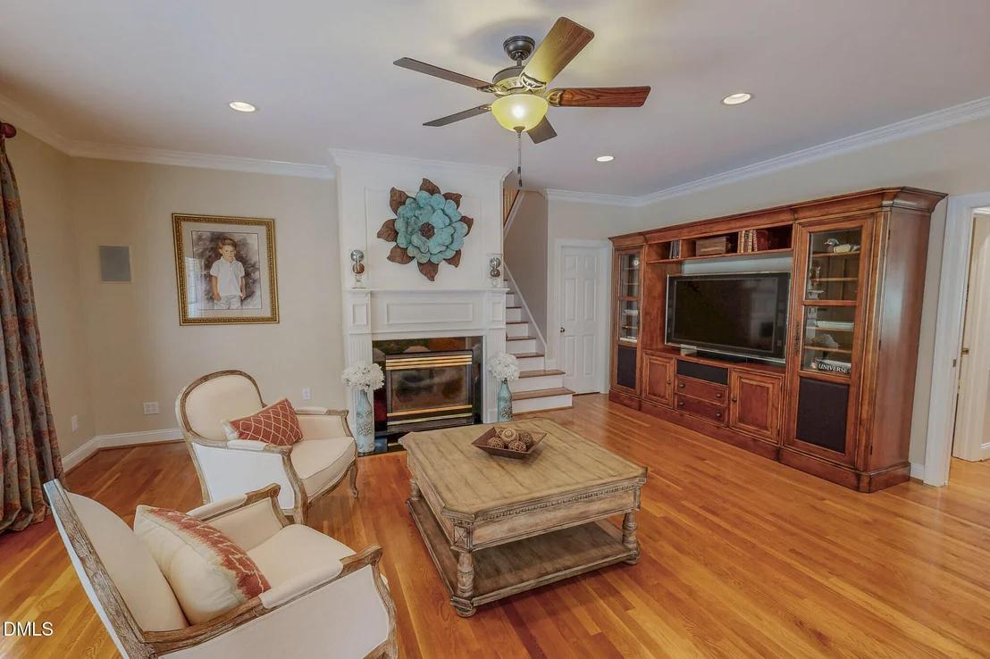Photo of 355 Denada Path