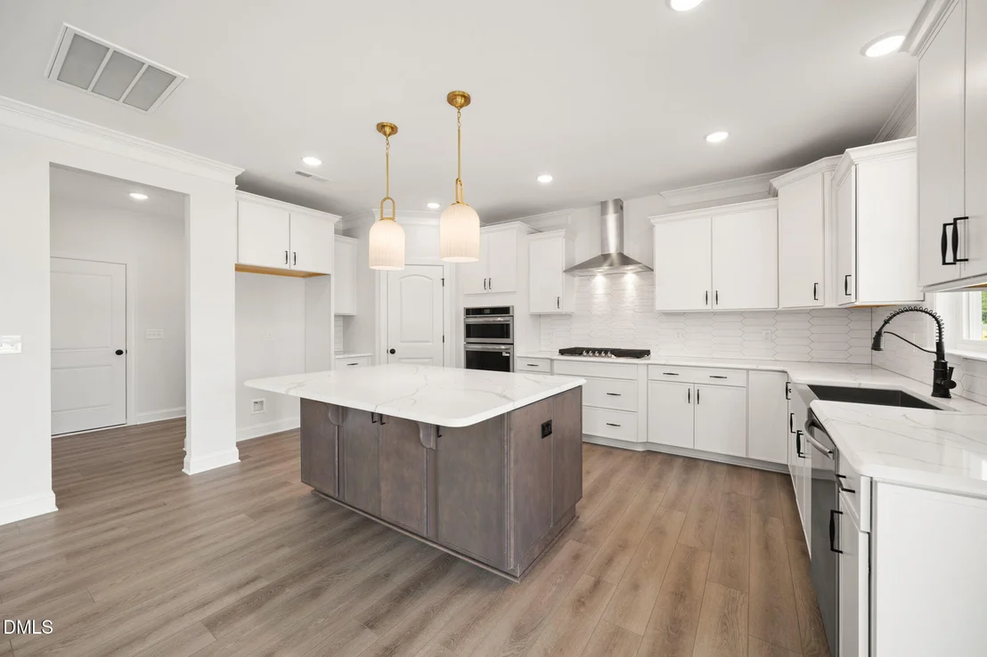 Photo of 2113 Scallans Lane