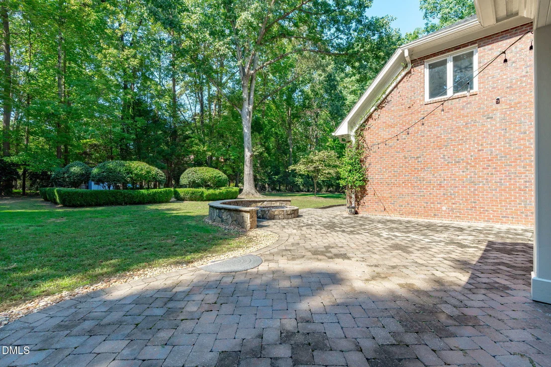 Photo of 206 Johnstone Court
