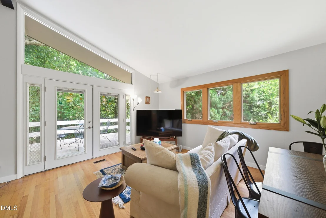 Photo of 16 Davie Circle