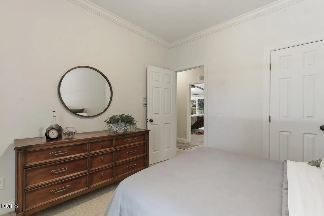 Photo of 429 Grosvenor Drive