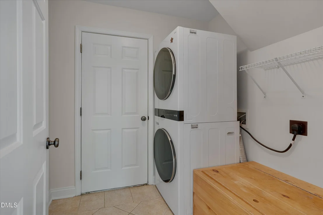 Photo of 105 Strangford Lane