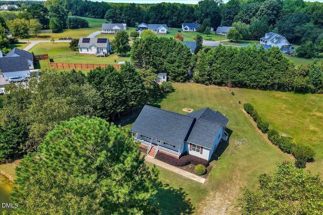 Photo of 128 Edmondson Drive