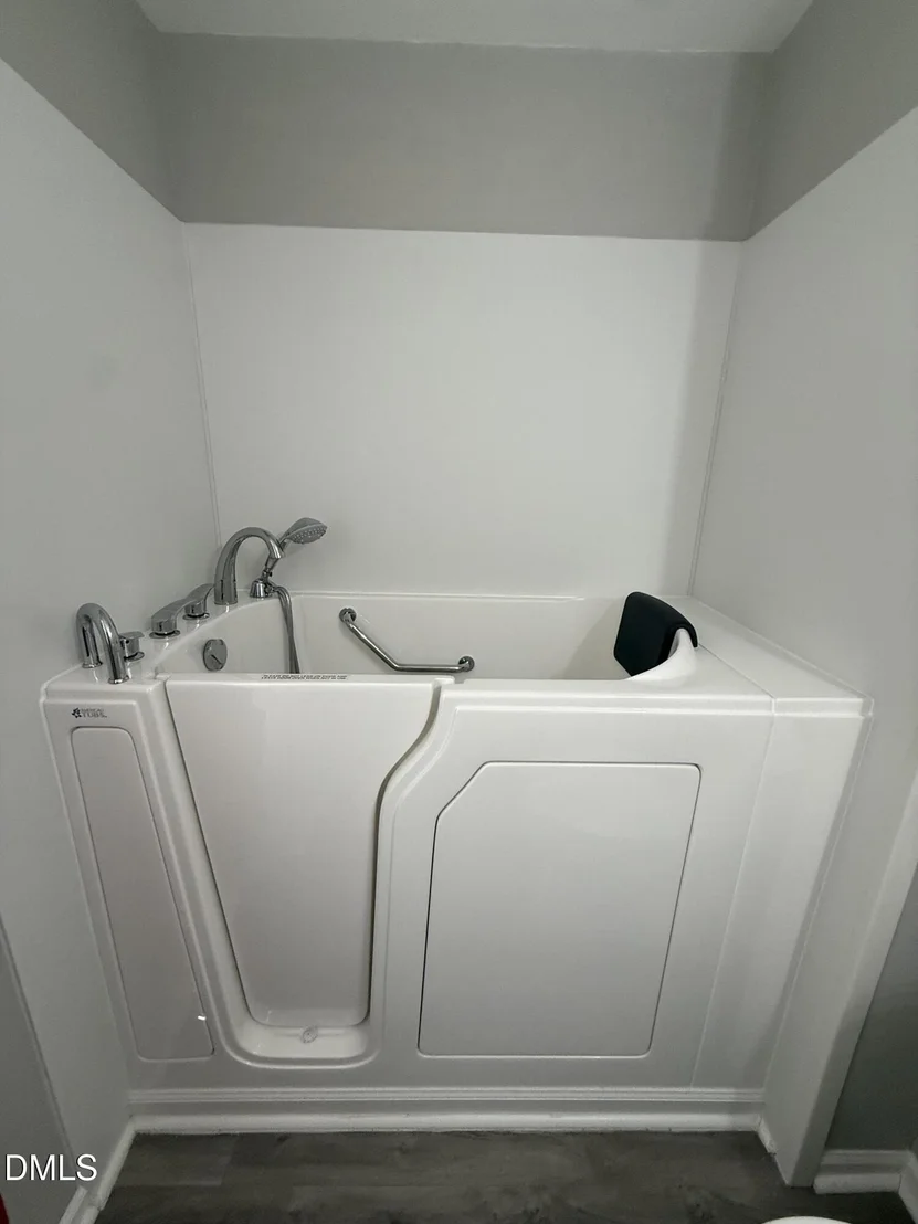 Photo of 5318 Laurent Drive