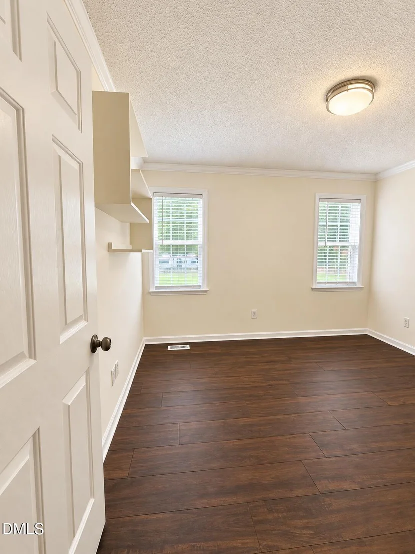 Photo of 1025 Feldmen Drive