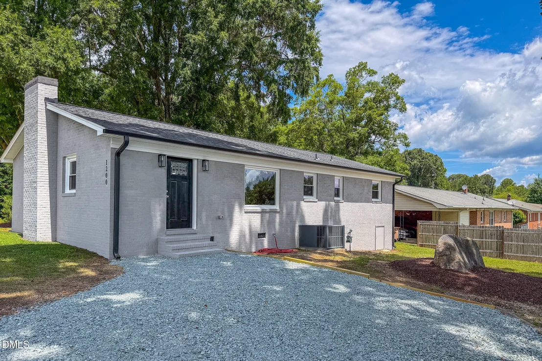 Photo of 1200 Ridge Road