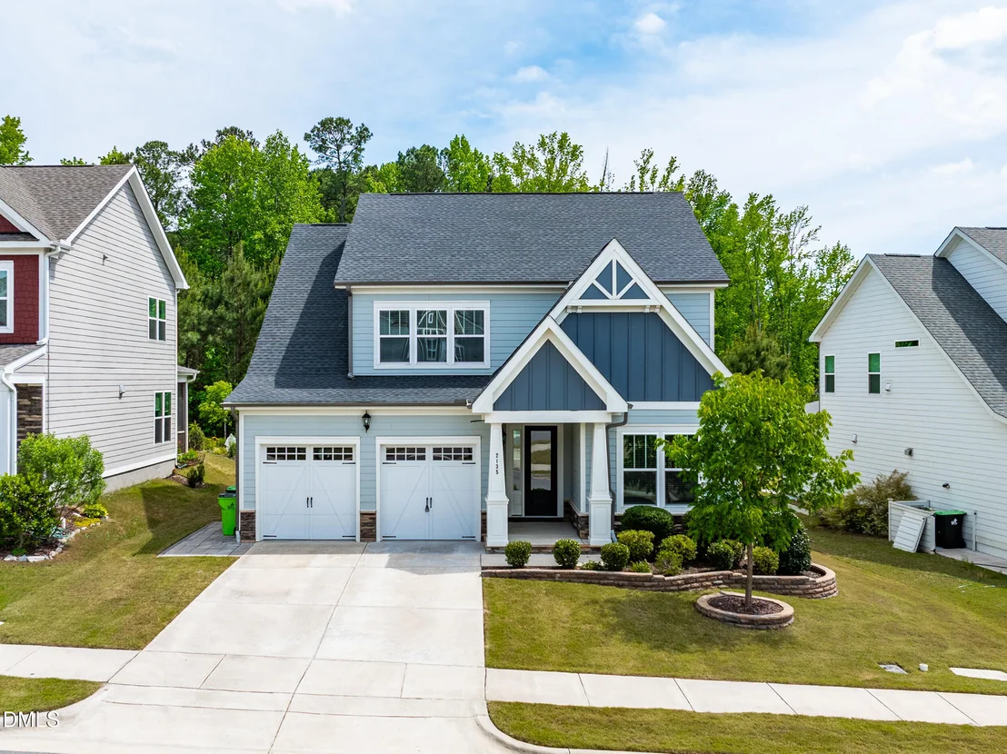 Photo of 2135 Leo Drive