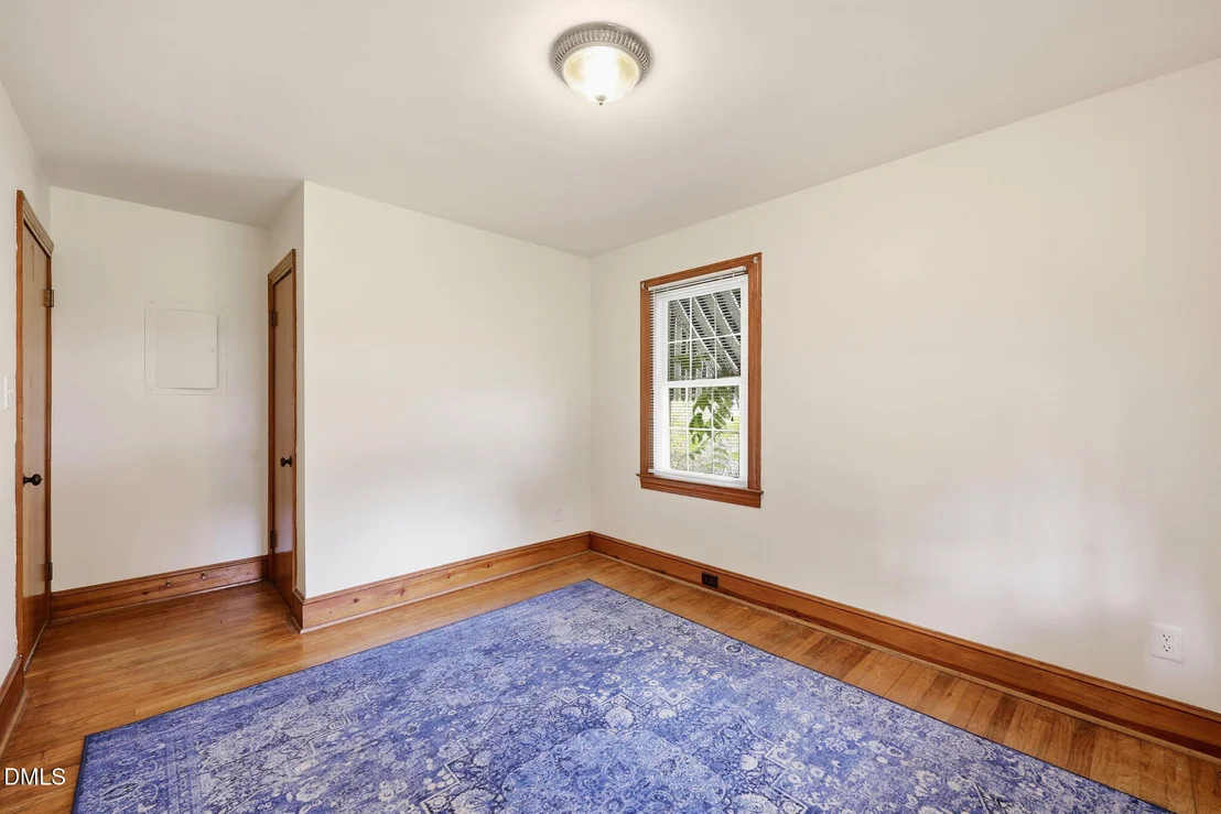 Photo of 213 Pine Tree Road
