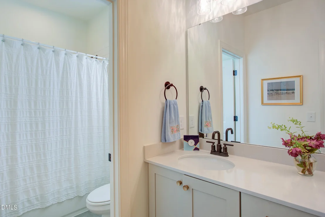 Photo of 1028 Whitehall Circle