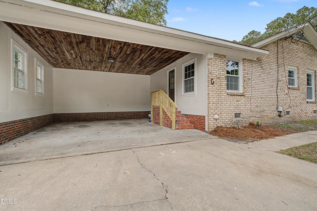 Photo of 2900 Carey Road