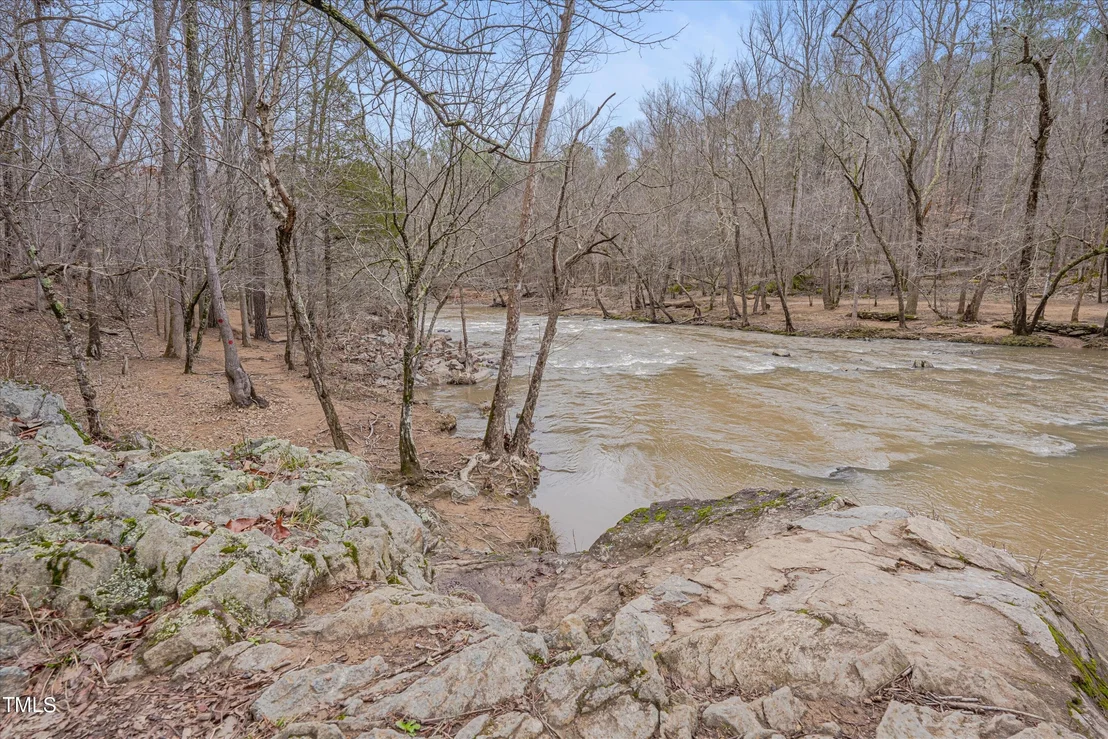 Photo of 2222 Umstead Road