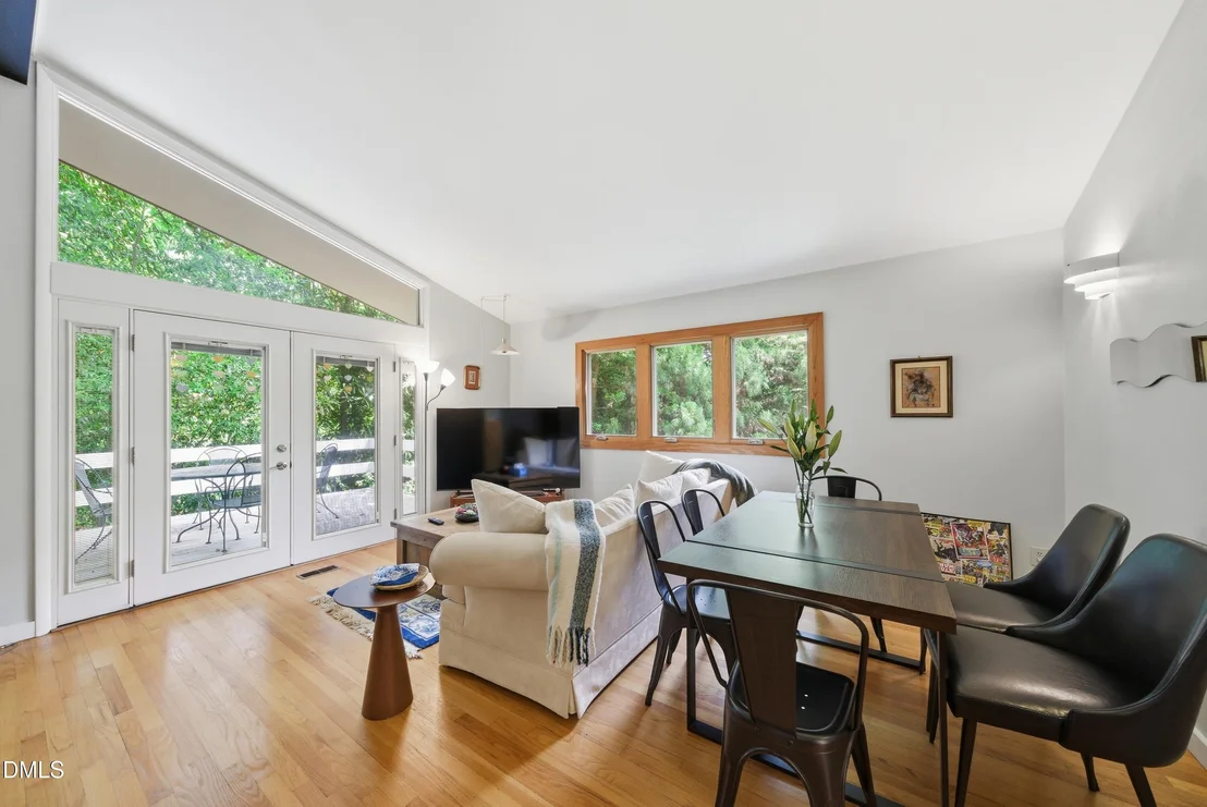 Photo of 16 Davie Circle