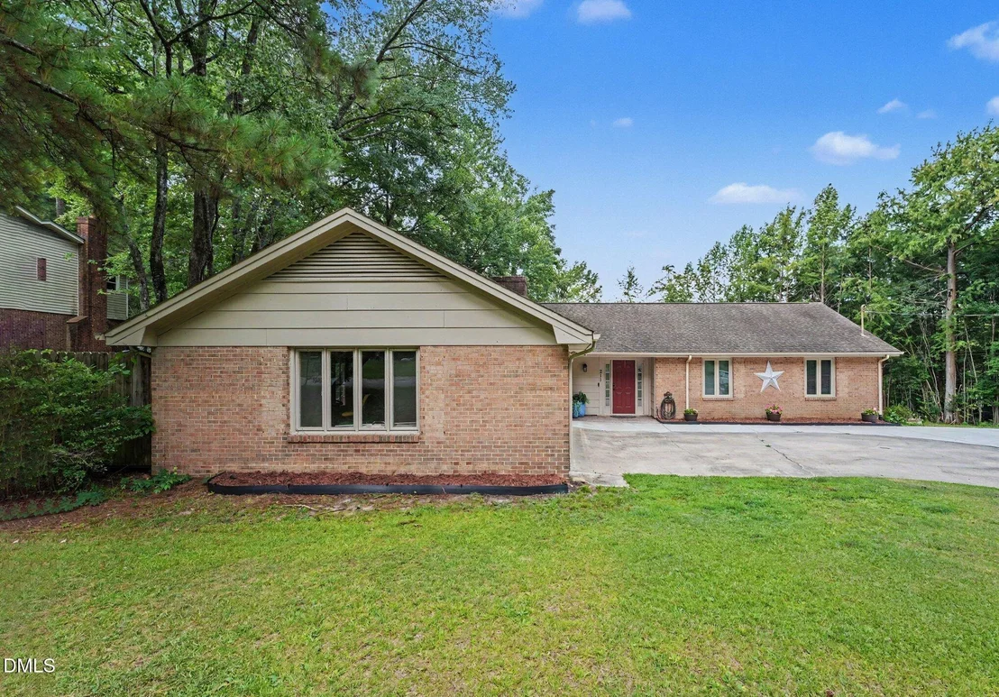 Photo of 211 Brookside Drive