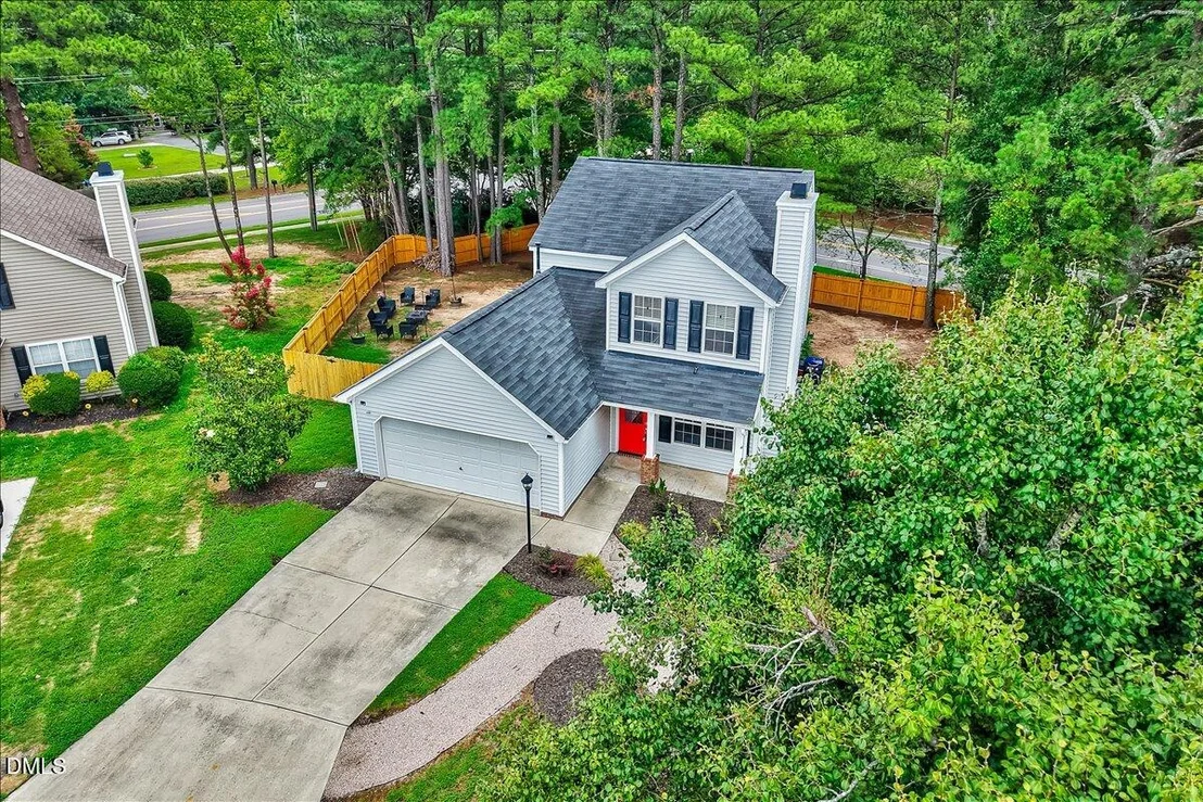 Photo of 4 Cayman Court