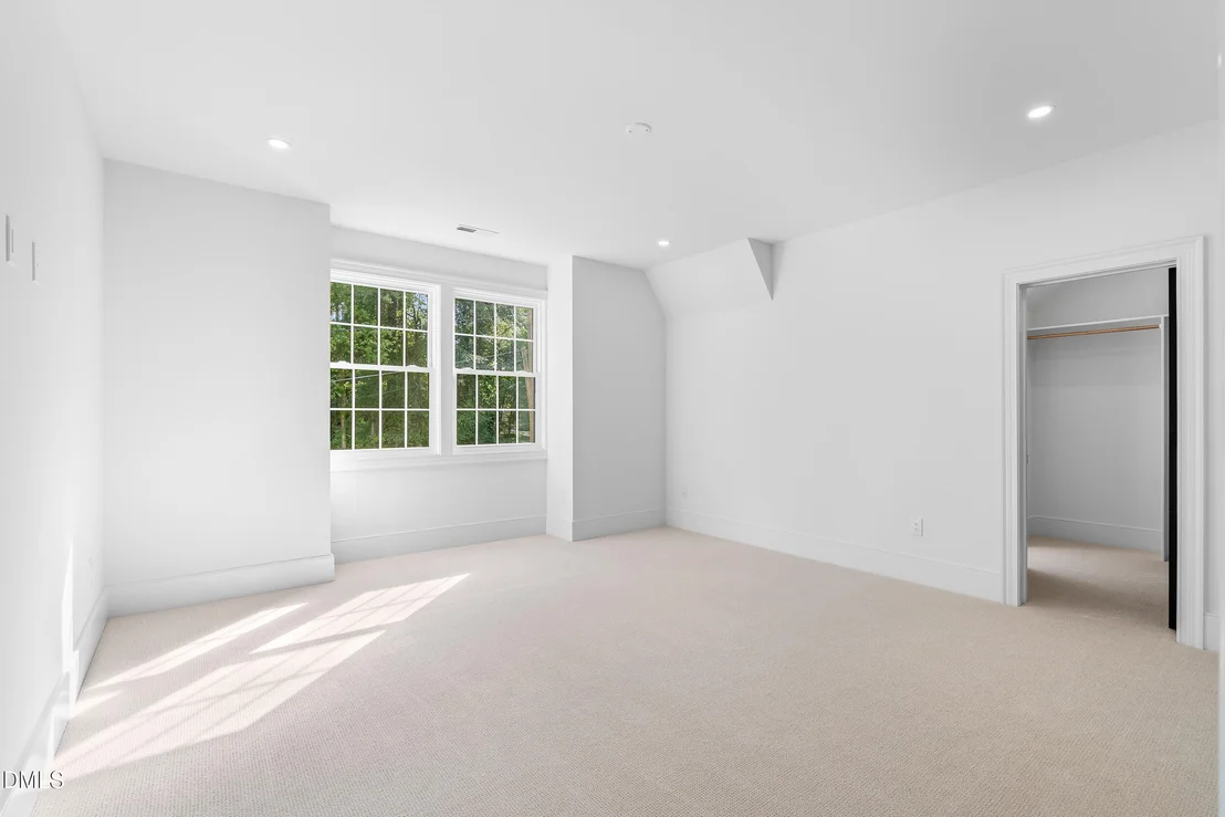 Photo of 6 Chantilly Place