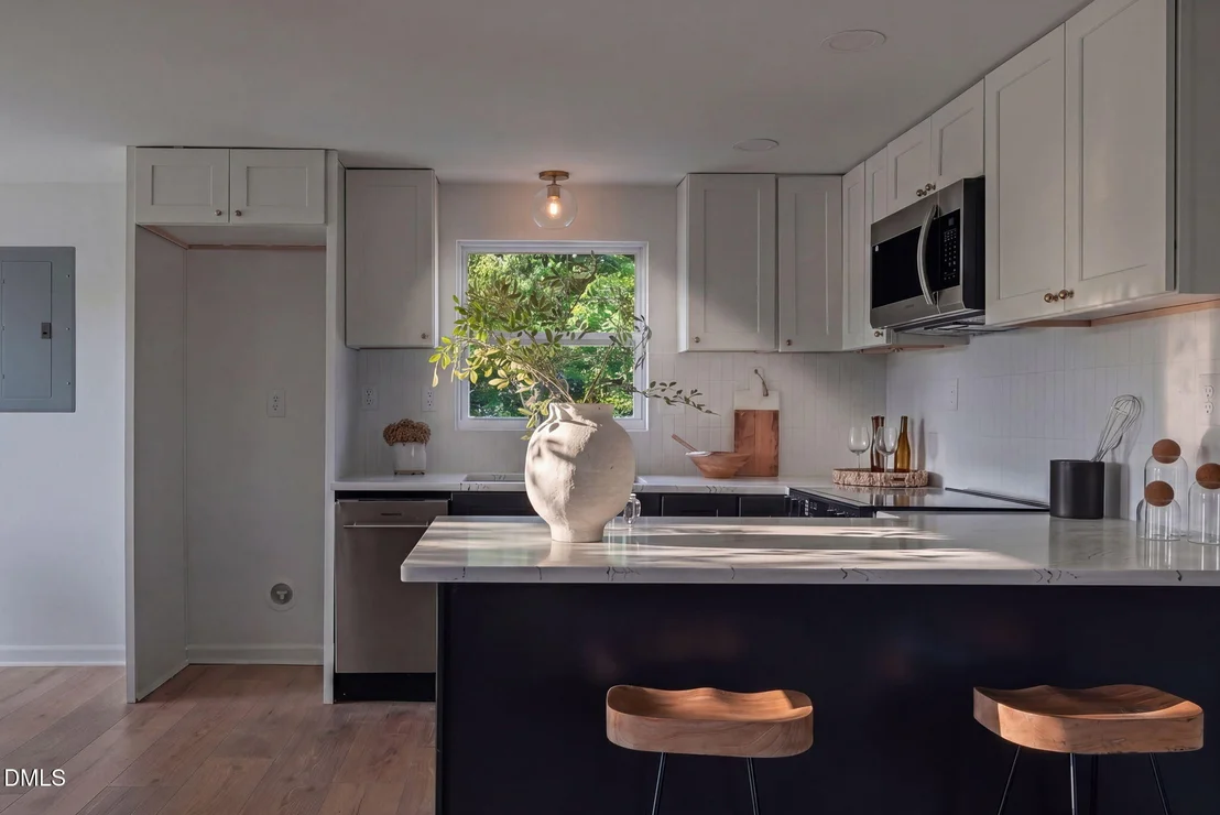 Photo of 1795 Hicks Road