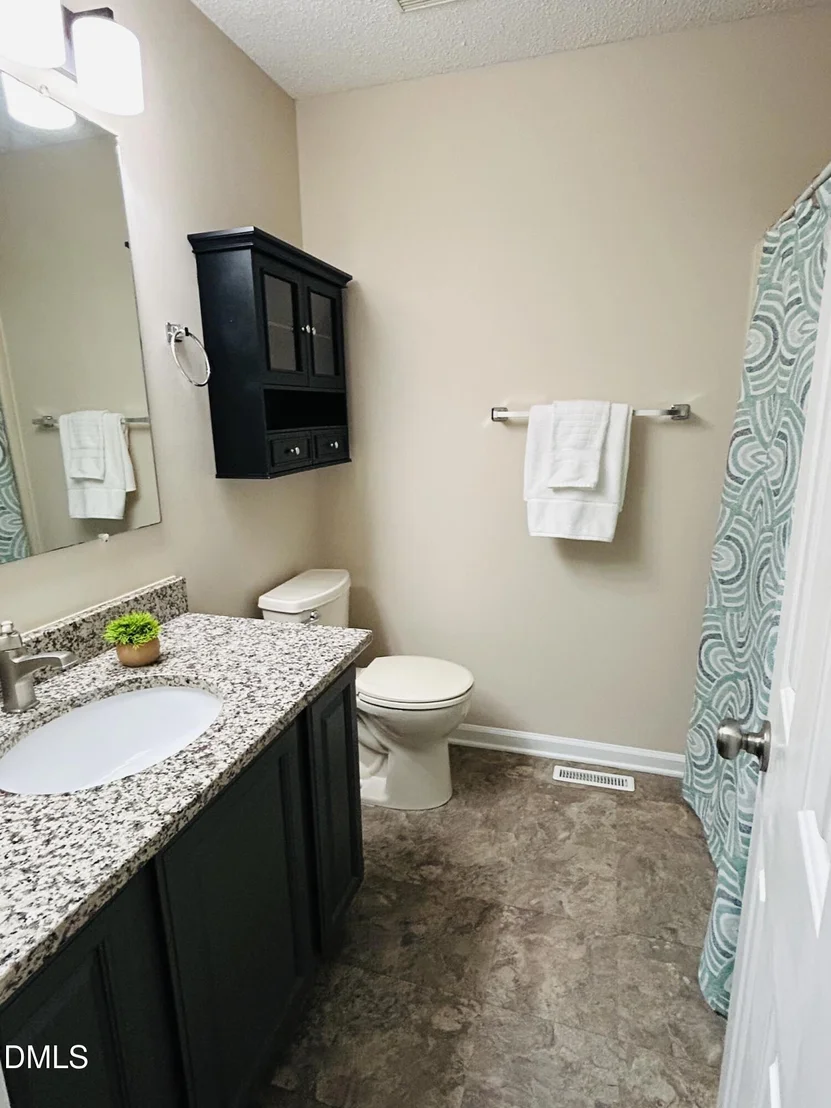 Photo of 811 Sanderson Drive