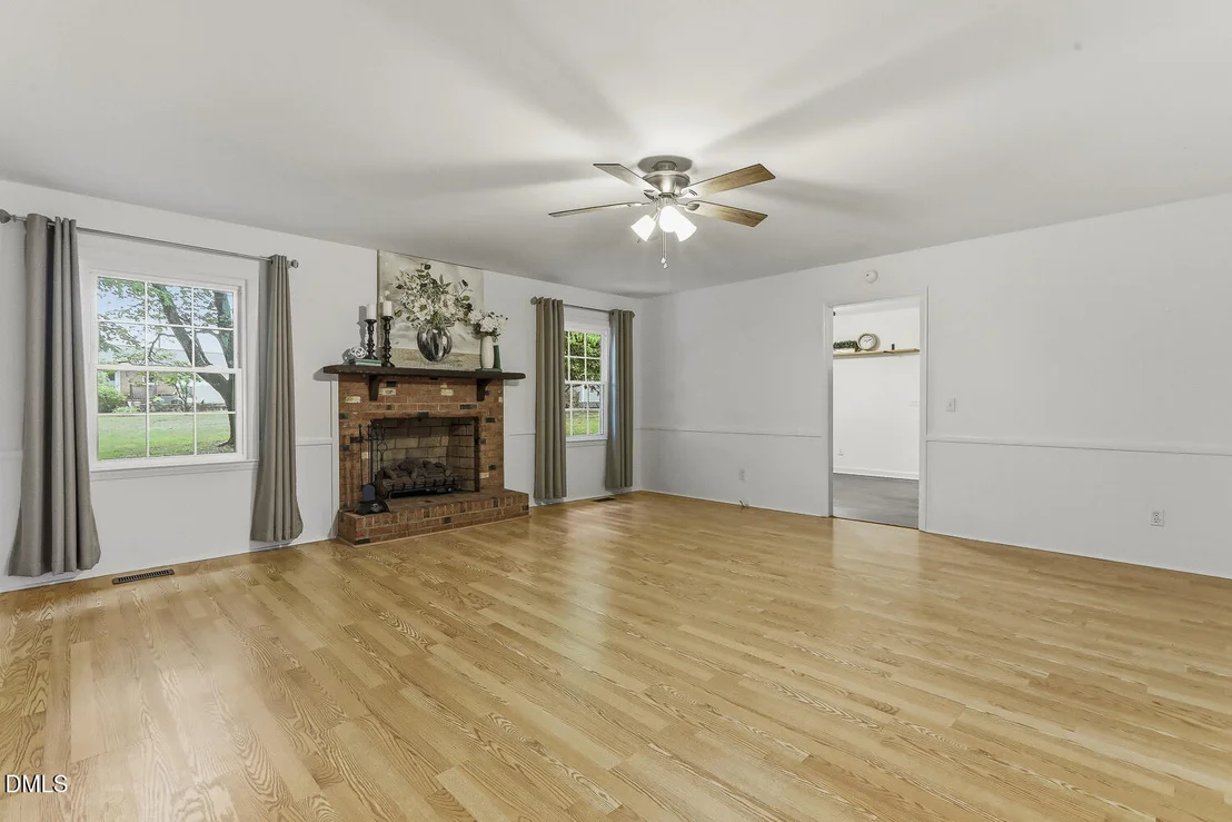 Photo of 301 Edgewater Drive