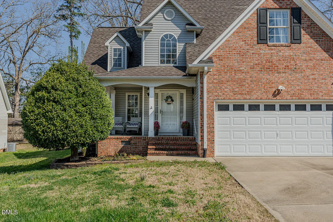 Photo of 611 Pebble Drive