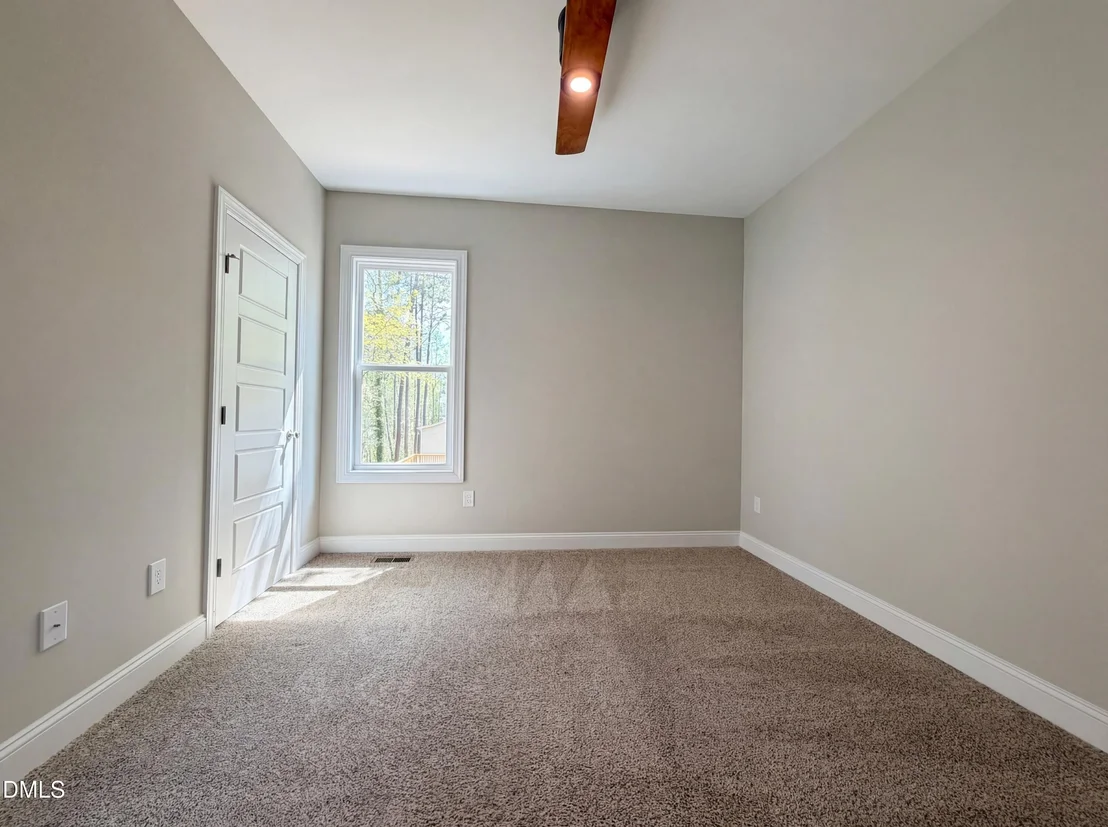 Photo of 903 Long Avenue