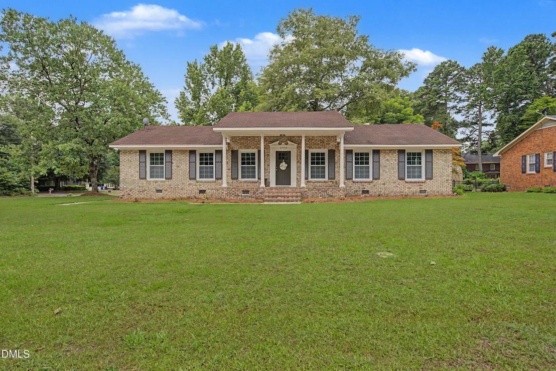 Photo of 2900 Carey Road