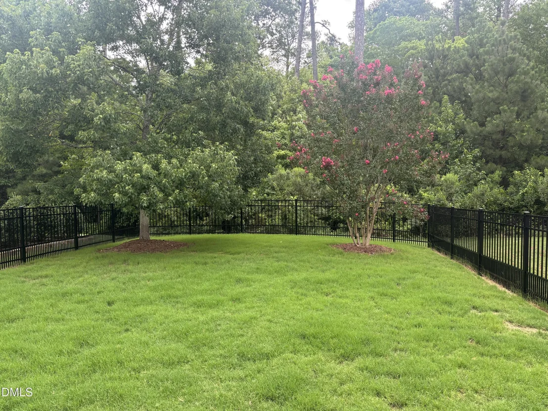 Photo of 549 Tomkins Loop