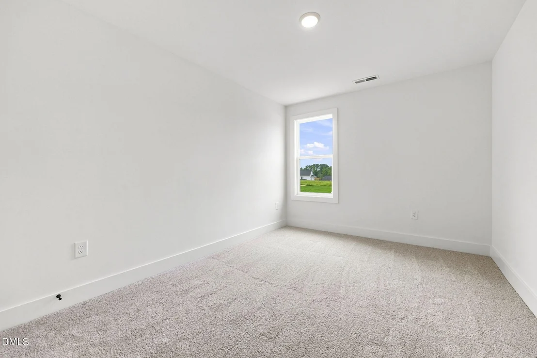 Photo of 143 Grinnell Loop