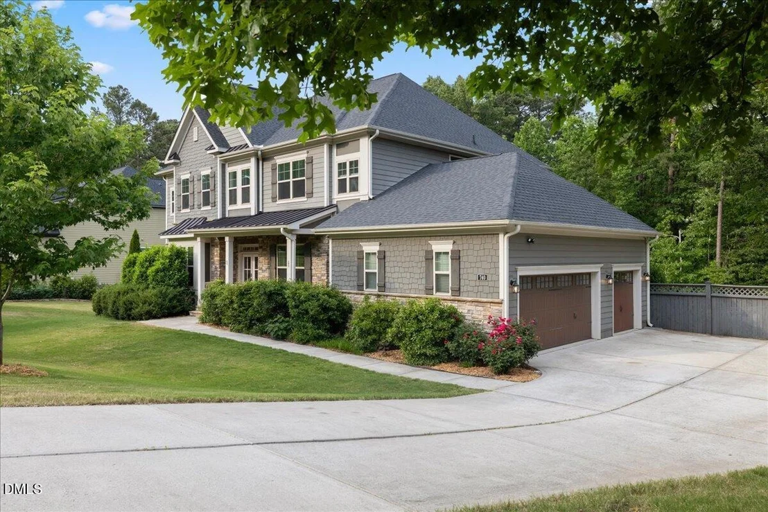 Photo of 740 Peninsula Forest Place