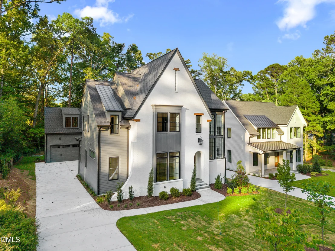 Photo of 6 Chantilly Place