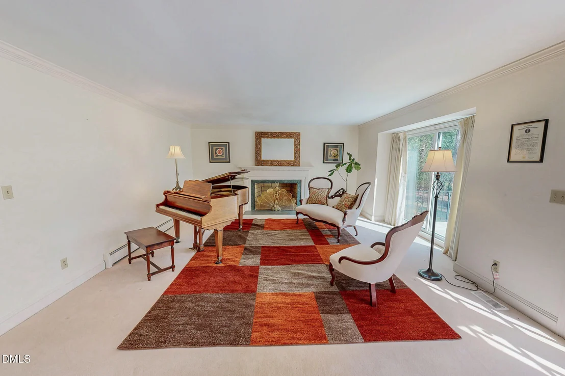 Photo of 382 Wimbledon Drive