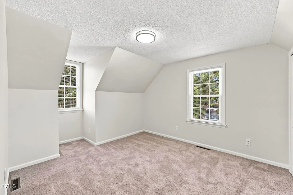 Photo of 909 Highview Street