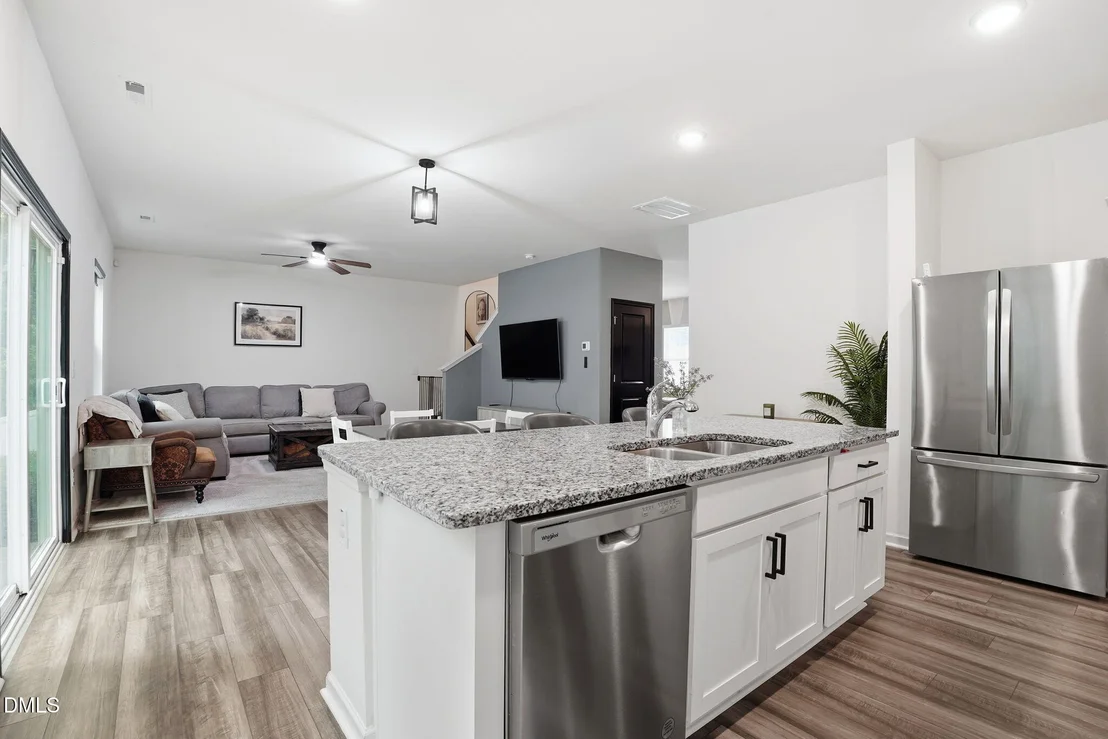 Photo of 823 Piaggio Lane