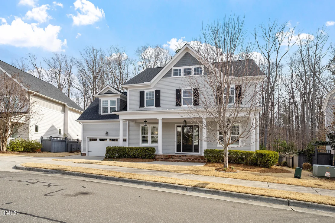 Photo of 123 Larkin Lane