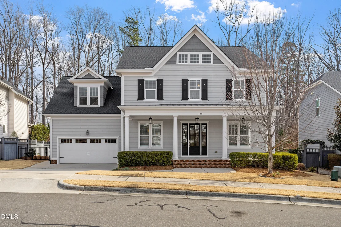 Photo of 123 Larkin Lane