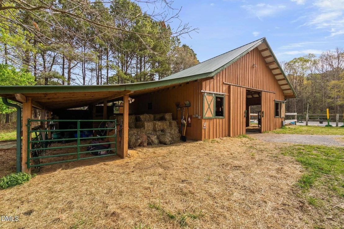 Photo of 8908 Weaver Crossing Road