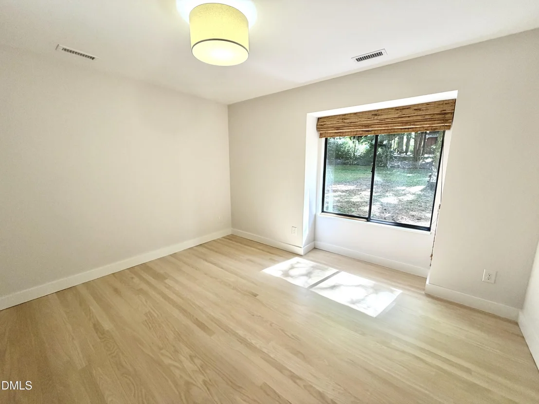 Photo of 141 Dixie Drive