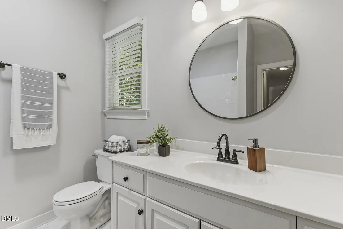 Photo of 429 Grosvenor Drive