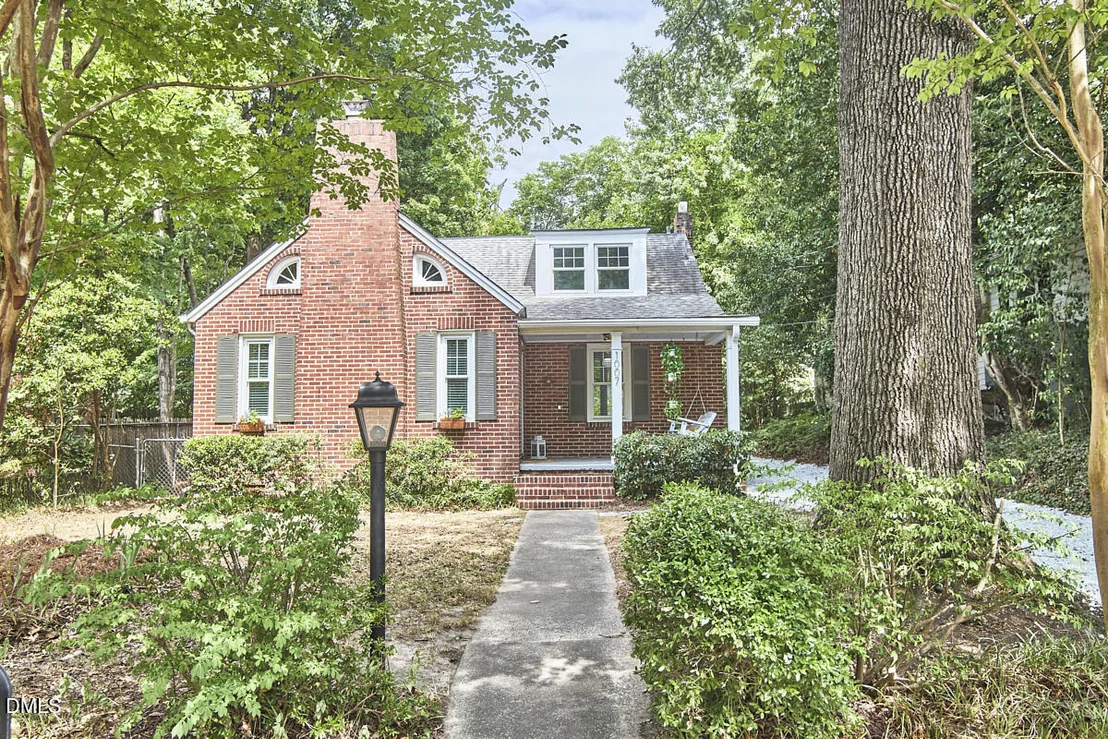 Photo of 1007 Arnette Avenue