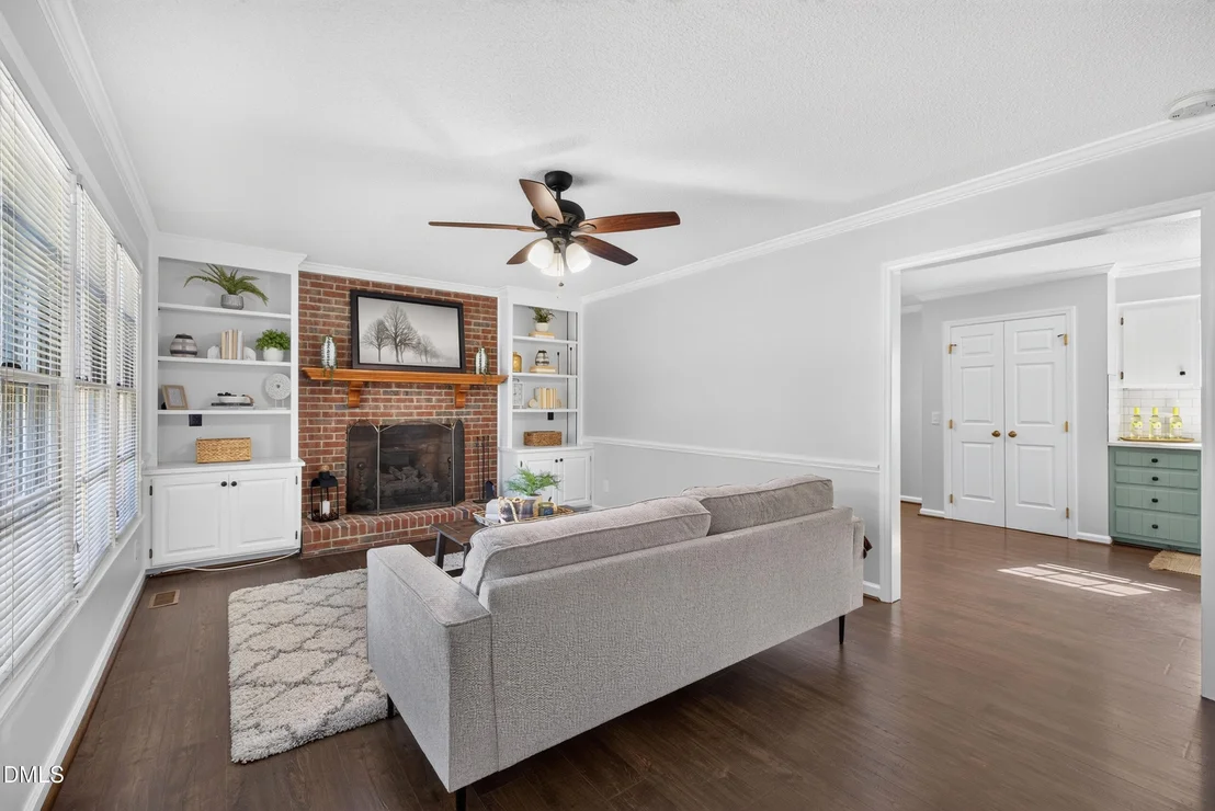 Photo of 8609 Manns Loop Road
