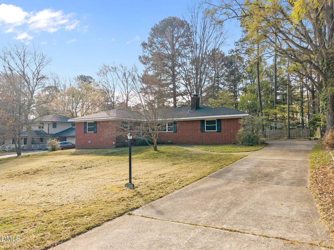 Photo of 2837 Stuart Drive