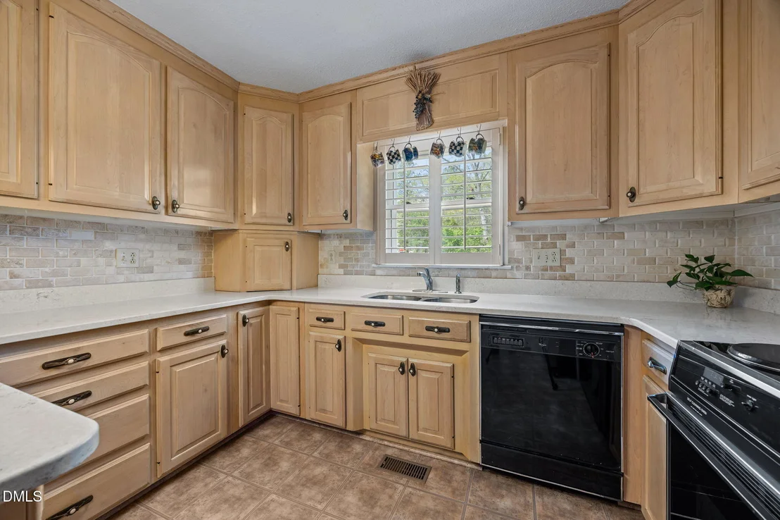 Photo of 801 Lakeside Drive