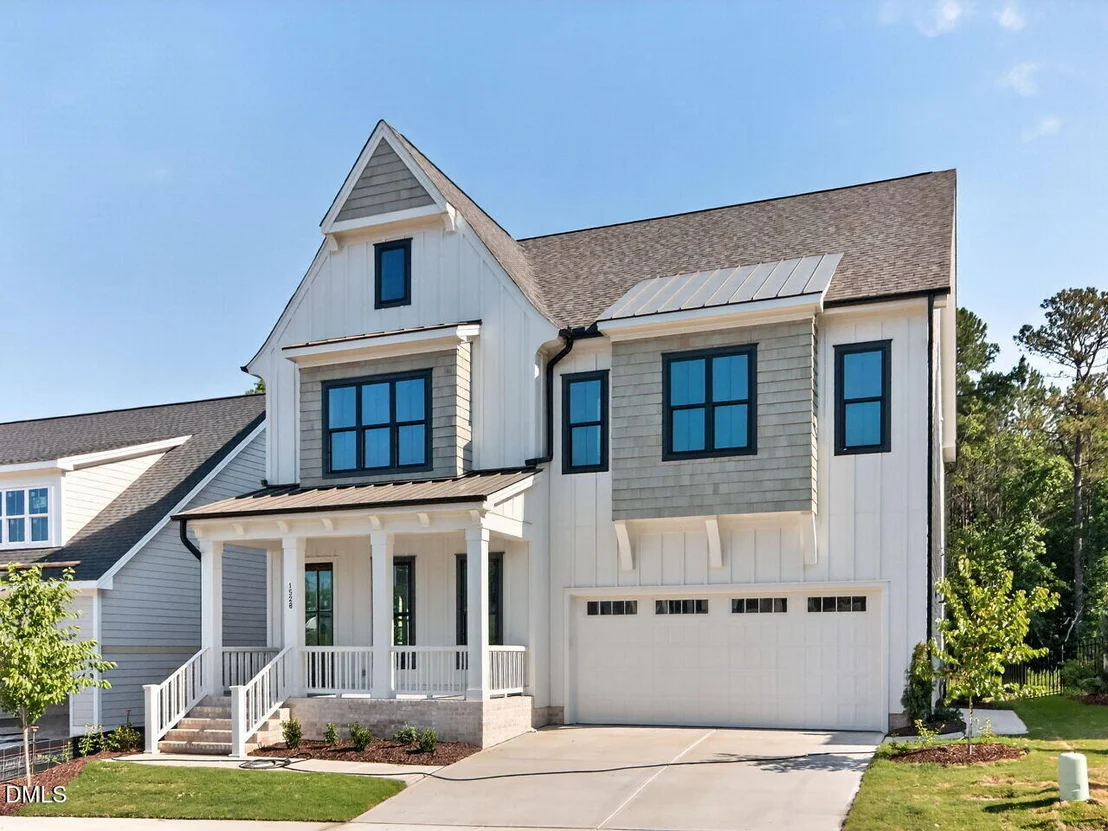 Photo of 1528 Level Stream Road
