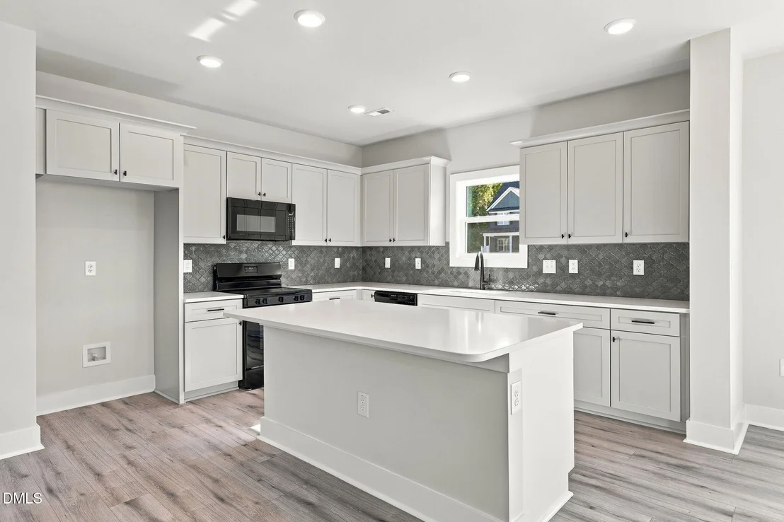 Photo of 127 Grinnell Loop