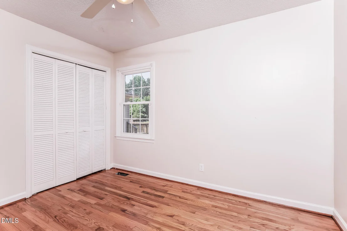 Photo of 870 Abbott Road