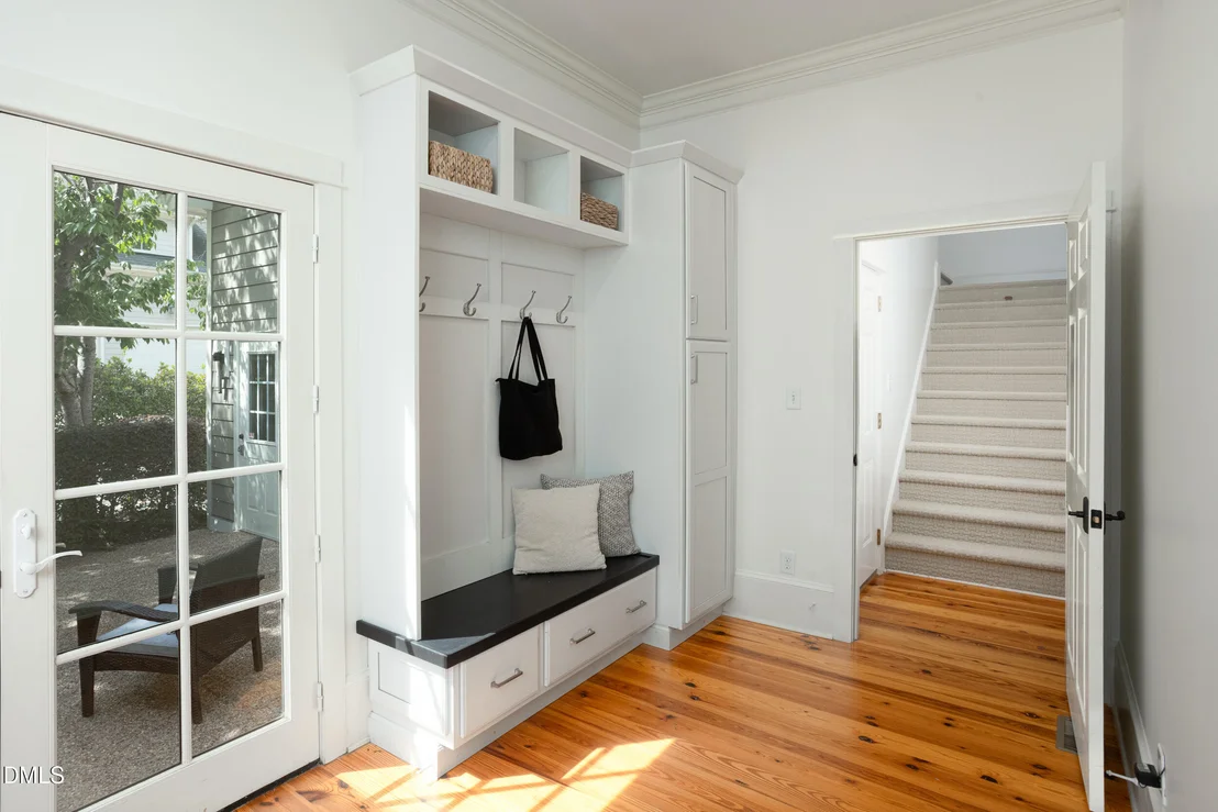 Photo of 3611 Rugby Road