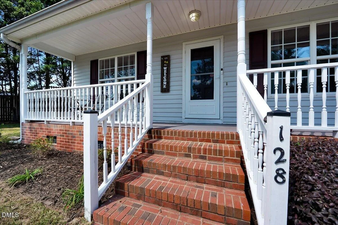Photo of 128 Edmondson Drive