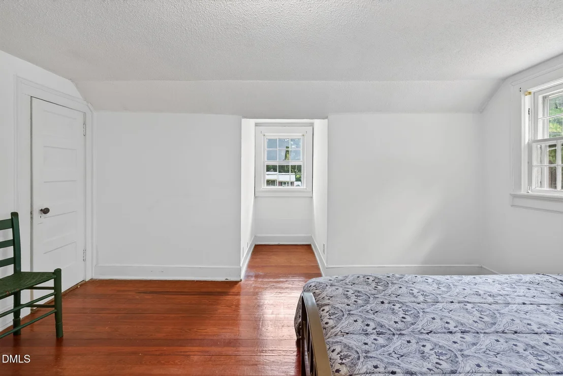 Photo of 4087 Glendale Road