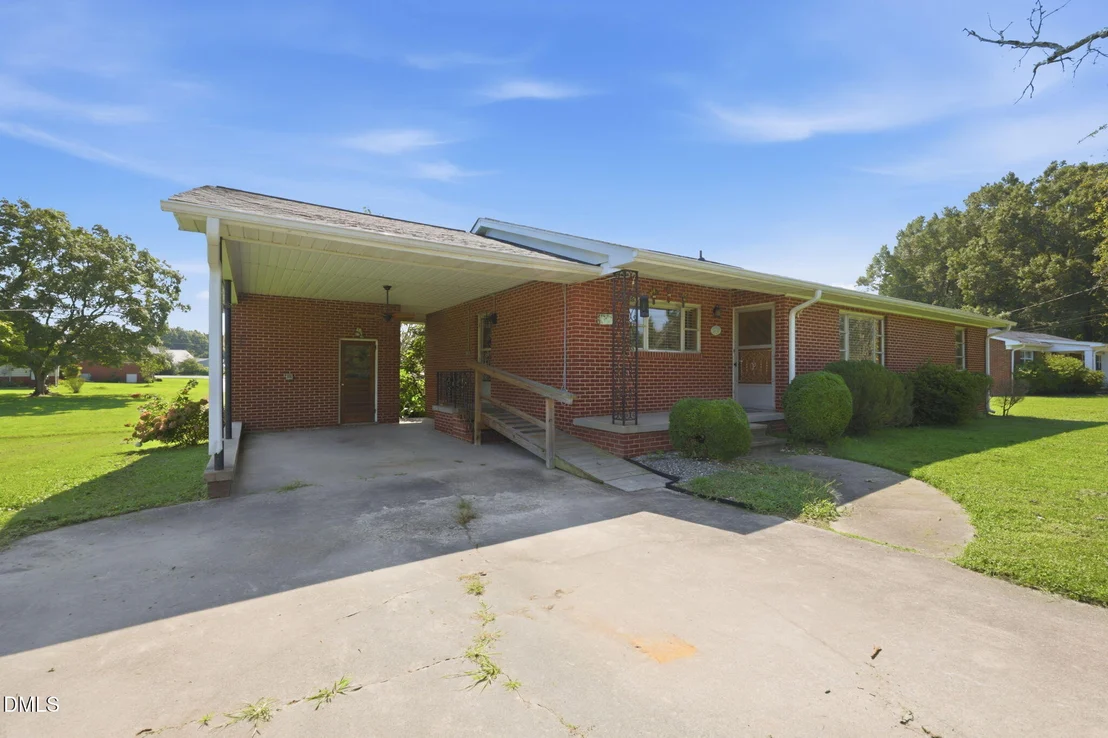 Photo of 1700 Parham Drive