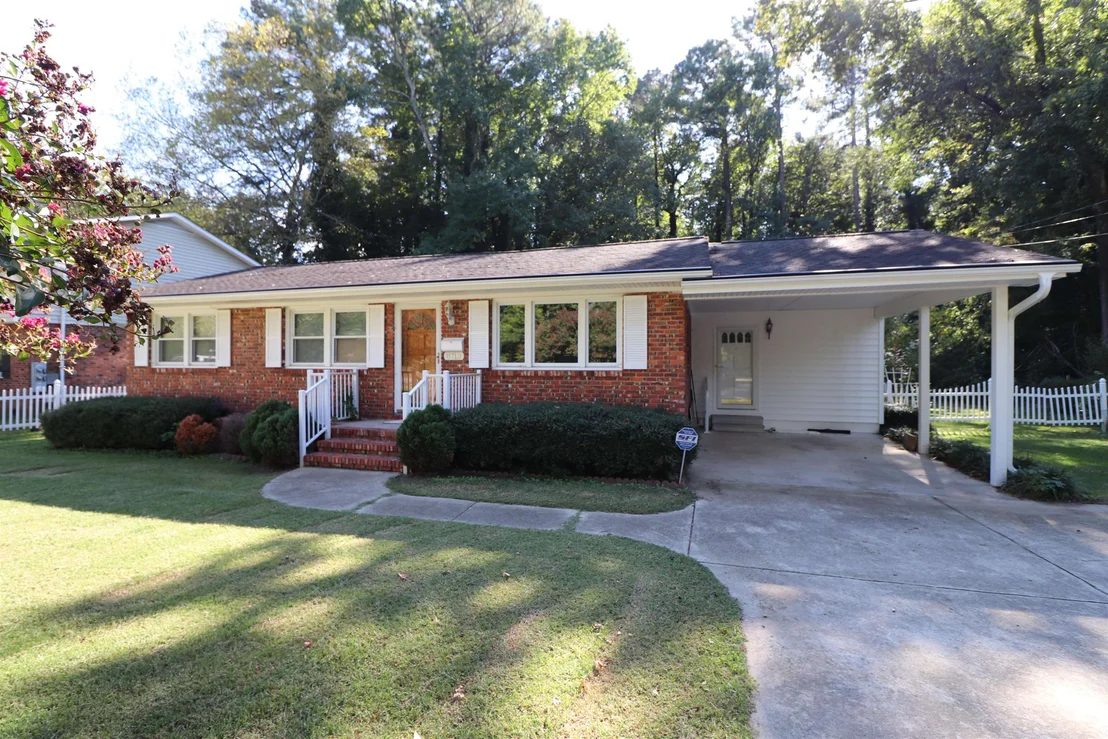 Photo of 8713 Chapel Hill Road