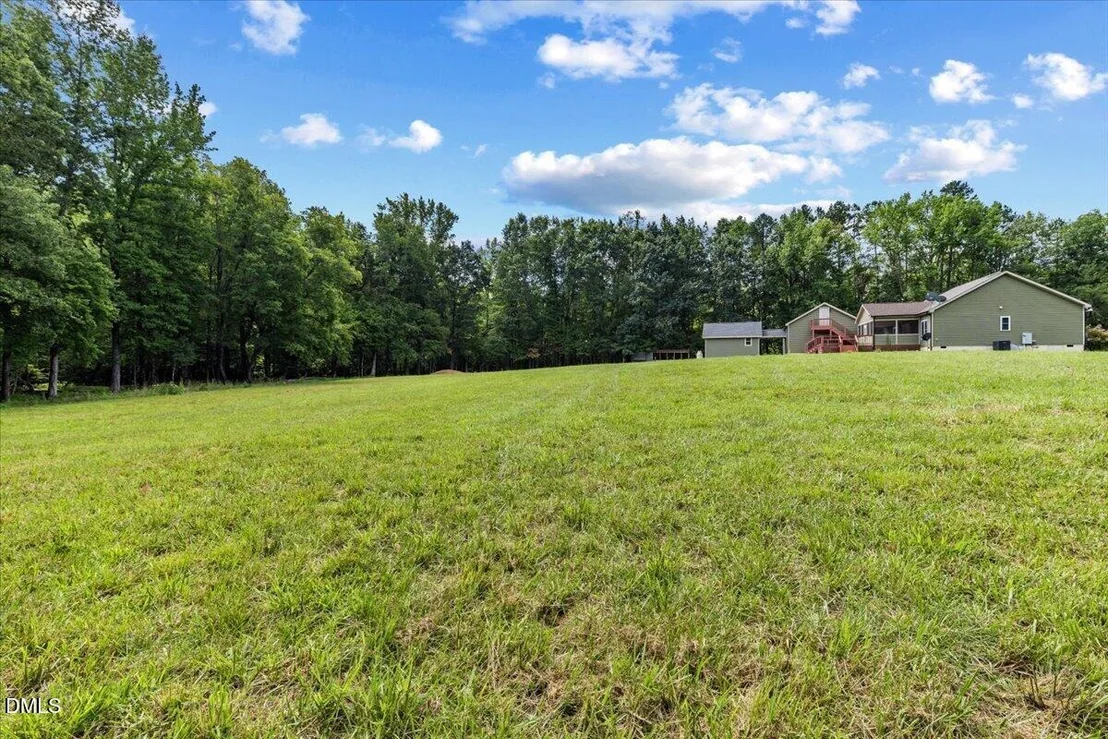 Photo of 11208 Range Road